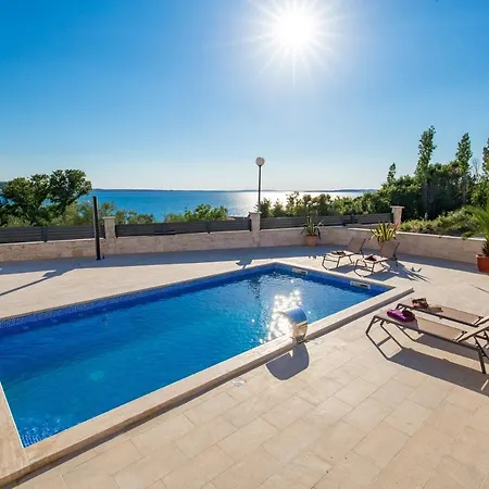 别墅 Sole 利缇纳